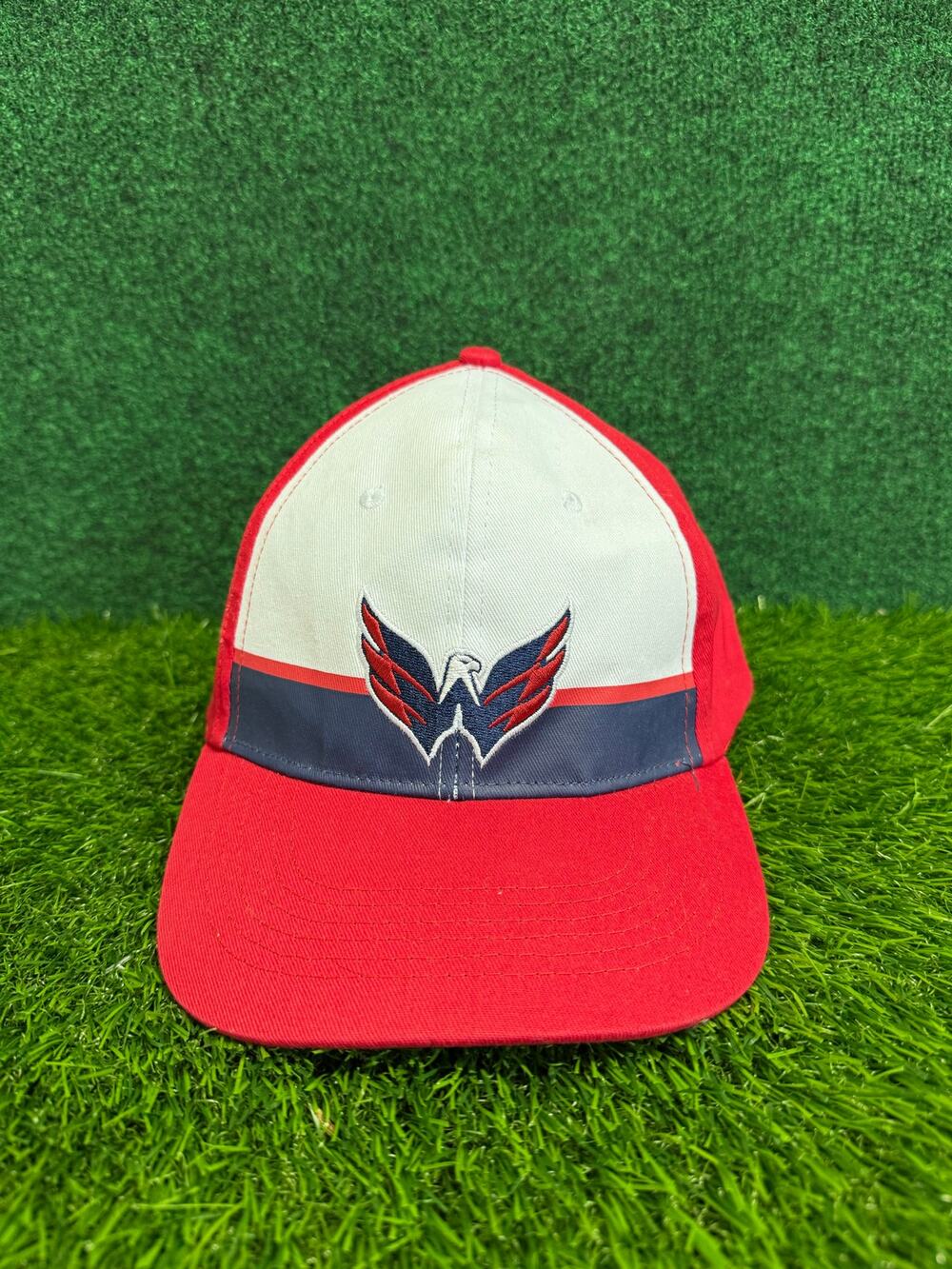 Washington Capitals Red and White Adjustable SnapBack Hat Unisex NHL